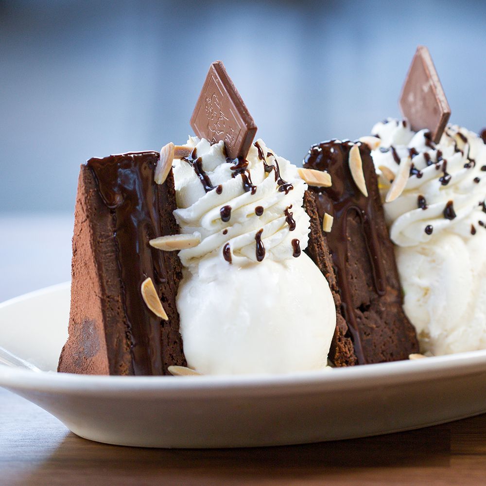Шоколадный Брауни с мороженым бургер Кинг. Шоколадка пломбир. Десерт Вашингтон.